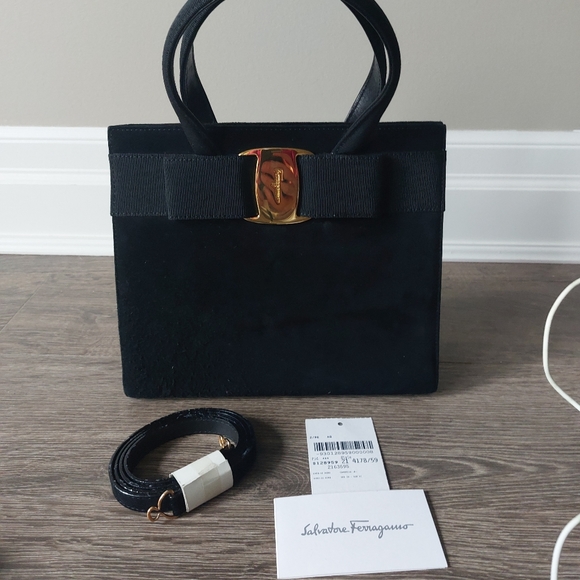 Salvatore Ferragamo Vara bow black suede bag. Top handle bag plus crossbody bag - Picture 11 of 13